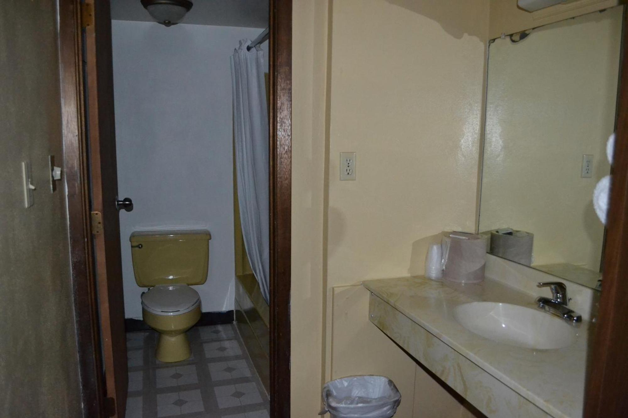 Budget Inn Motel 스톰레이크 외부 사진